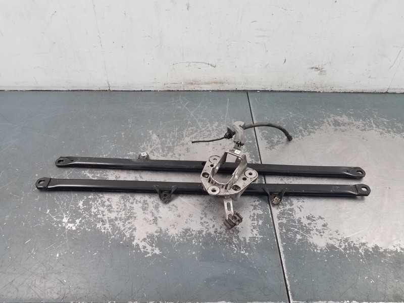 2016 Porsche 911 Turbo S 991 Rear Suspension Strut Bars #6242 LL7