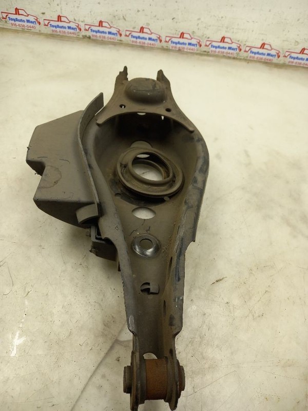 06-18 TOYOTA RAV 4 REAR PASSENGER RIGHT LOWER LOCATING CONTROL ARM