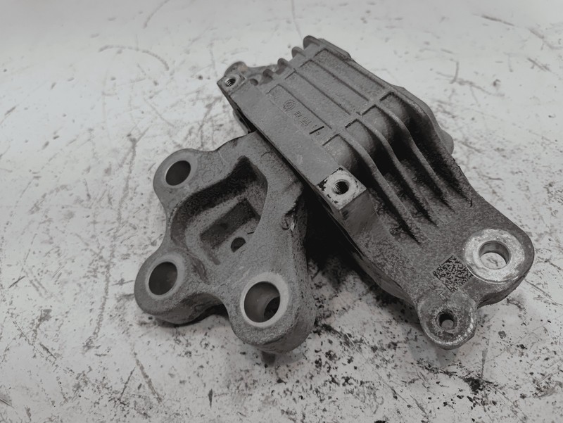 2024-2025 BUICK ENVISTA FWD 1.2 TRANSMISSION LEFT SIDE MOUNT SUPPORT BRACKET OEM