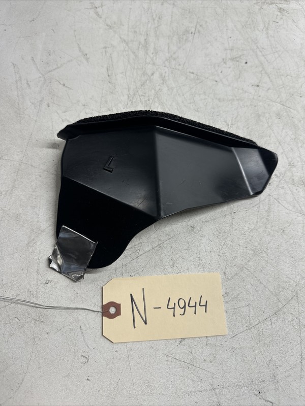 21-24 TESLA MODEL X REAR LEFT DRIVER SIDE ACTIVE SPOILER CATCH COVER 4944 B98