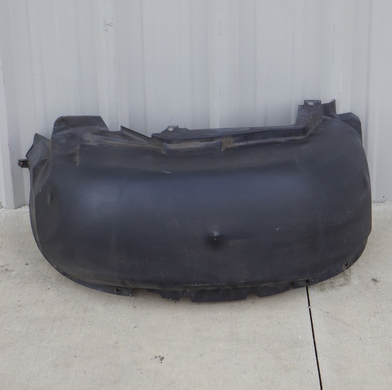 2013 - 2017 Buick Enclave Rear Right Side Fender Liner Splash Shield OEM