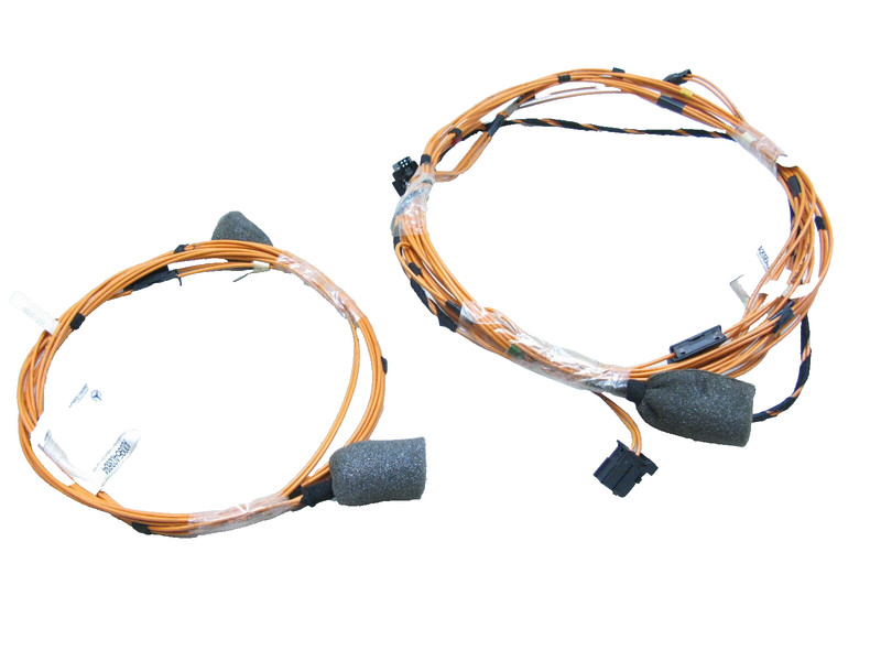 05-09 MERCEDES W209 CLK500 CLK320 FIBER OPTIC HEAD UNIT RADIO CD CABLE PLUG 617