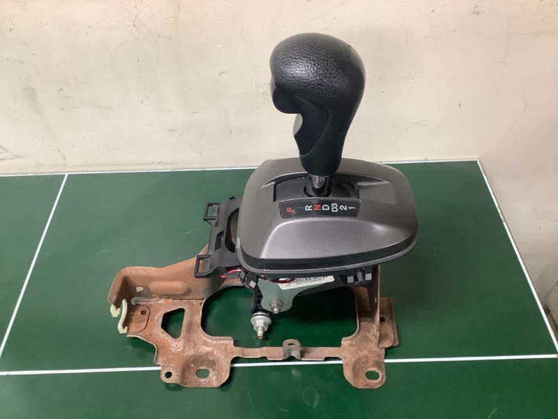 08-10 AccordAT Shifter Floor Shift Selector Gear Change Lever Used OEM