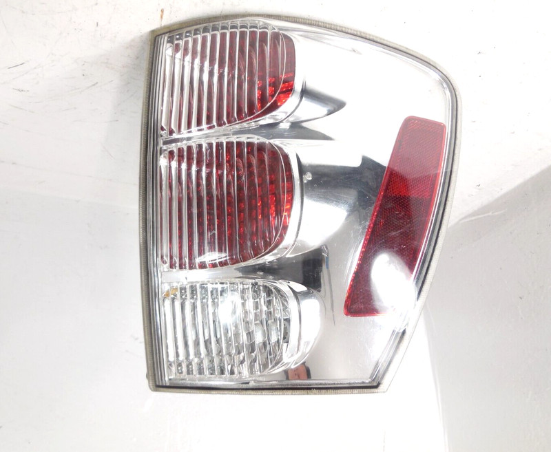 2005 06 07 08 2009 Chevrolet Equinox Tail Light Lamp Passenger Right RH OEM