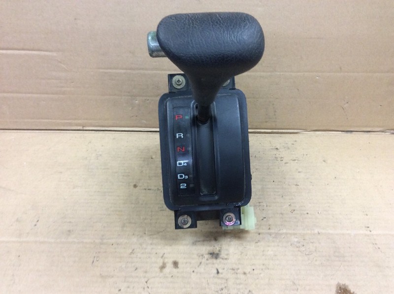 88 89 1988 1989 Civic Shifter Selector Lever Assembly Used OEM