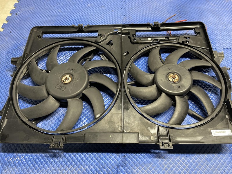 2009-2016 AUDI A4 A5 Q5 2.0 3.2L ENGINE COOLING FAN ASSEMBLY OEM
