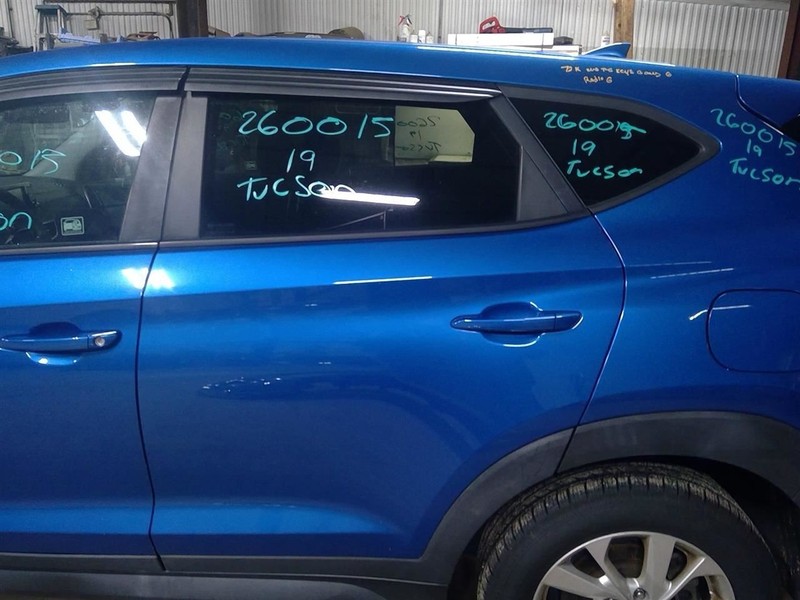 Driver Left Rear Side Door With Privacy Tint Glass Fits 16-21 TUCSON 1741191