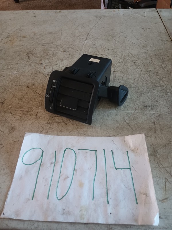 98-05 Mercedes W163 ML500 ML430 Dashboard A/C AC Air Vent Right Passenger OEM