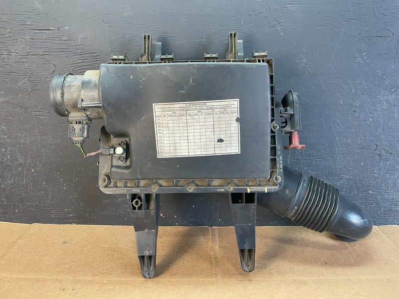 2010 to 2018 Mercedes-Benz Sprinter 2500 3.0L Air Cleaner Box OEM AE0877 DG