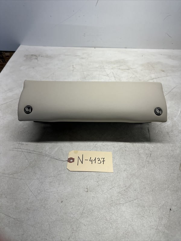 21-23 Tesla S Rear Lh or Rh 2nd Row Seat Child Safety Isofix 1674553-05 4137 U13
