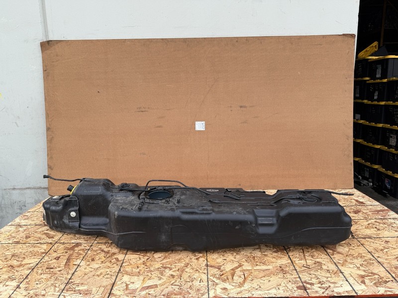 FORD BRONCO 4 DOOR 2021-2025 OEM FUEL GAS TANK ASSEMBLY