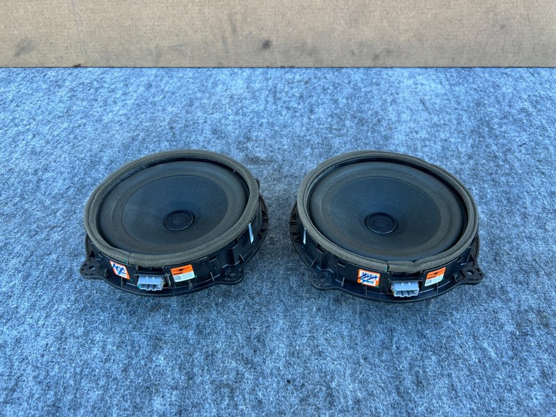 GENESIS G70 2019-2023 OEM REAR LEFT RIGHT DOOR SPEAKERS LEXICON (PAIR) ASSEMBLY