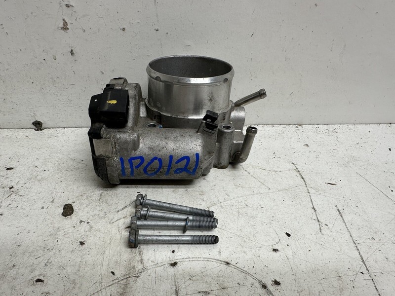 2016-2020 Kia Sorento 2.4L Throttle Body Air Intake Control Valve W Bolts