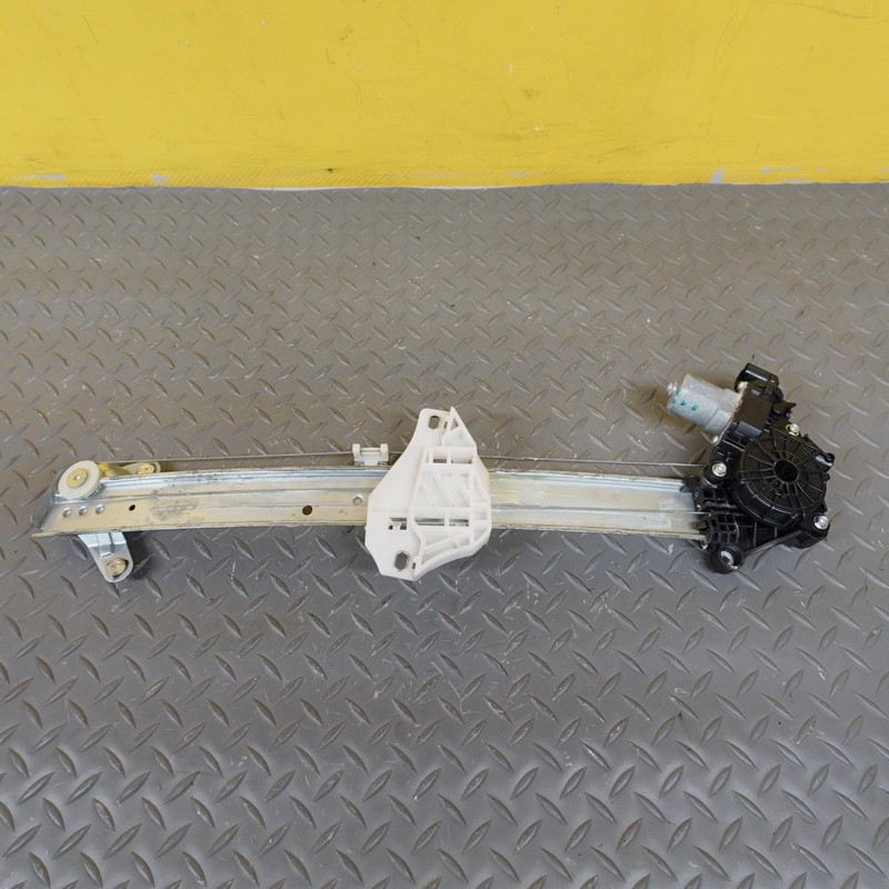 2018-2025 HONDA ACCORD FRONT RIGHT DOOR WINDOW GLASS REGULATOR W/ MOTOR OEM
