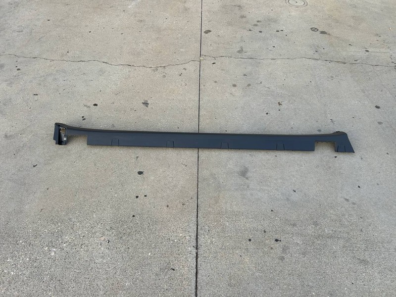 ✅ 16-20 Tesla Model X Right Rocker Panel Molding Side Sill 1034219-00-B /scratch