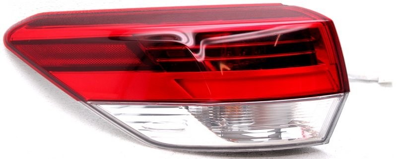 OEM Toyota Highlander Left Driver Side LED Tail Lamp Lens Chips 81560-0E161