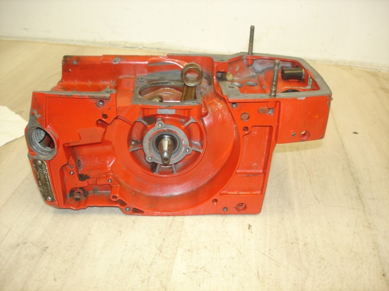 Jonsered 670 champcrankcaseSEE FULL DESCRIPTION chainsaw part #4