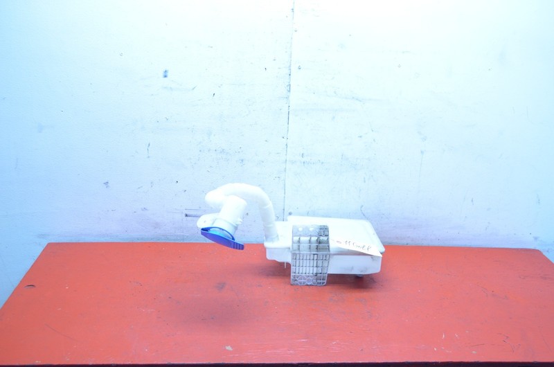 10-14 VOLKSWAGEN GOLF WINDSHIELD WASHER RESERVOIR TANK BOTTLE OEM