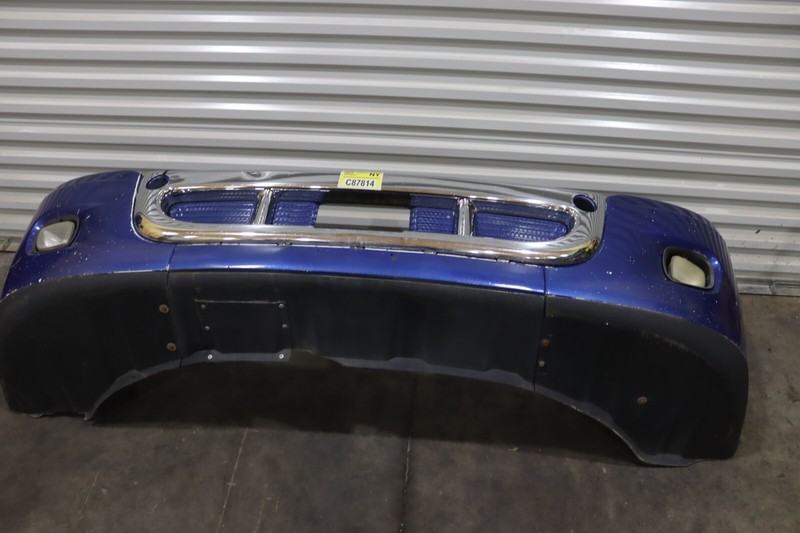 2008-2017 FREIGHTLINER CASCADIA 125 FRONT BUMPER COVER W/ FOG LIGHT ASSEMBLY OEM