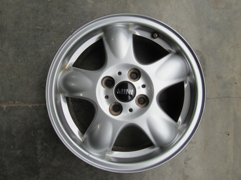 2007-2013 MINI COOPER WHEEL 15x5-1/2 ALLOY 5 SPOKE RAISED IN CENTER OF SPOKE