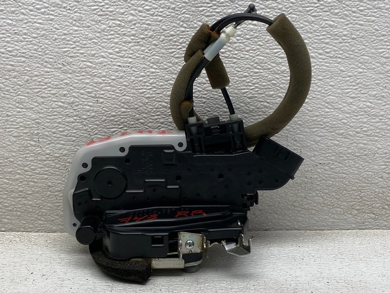 2011-2020 INFINITI QX56 QX80 REAR RIGHT PASSENGER SIDE DOOR LOCK OEM LOT743