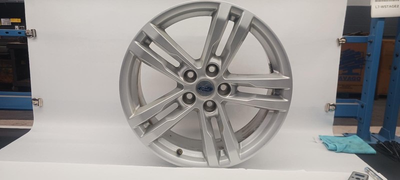 20-'21 FORD EXPLORER Wheel 20x8 aluminum 10 spoke OEMGrade B