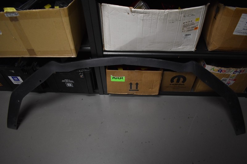 2018-2020 FORD MUSTANG FRONT LOWER VALANCE FACTORY OEM