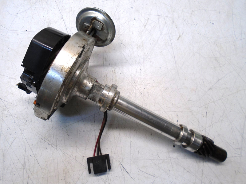 CE7 Vacuum Advance Distributor D1908E M0914