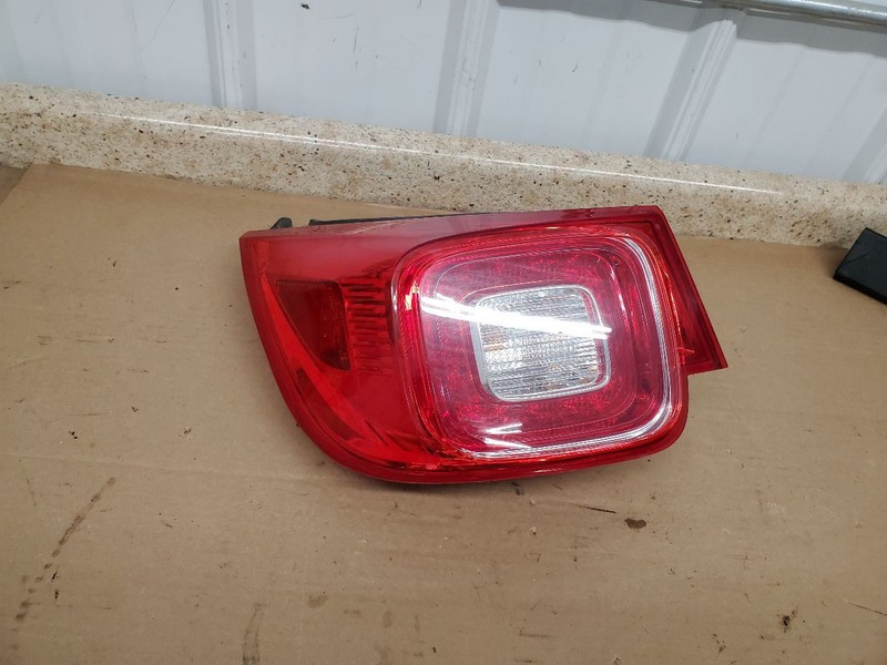 Driver Tail Light VIN 1 4th Digit Limited Ltz Fits 13-16 MALIBU 293551