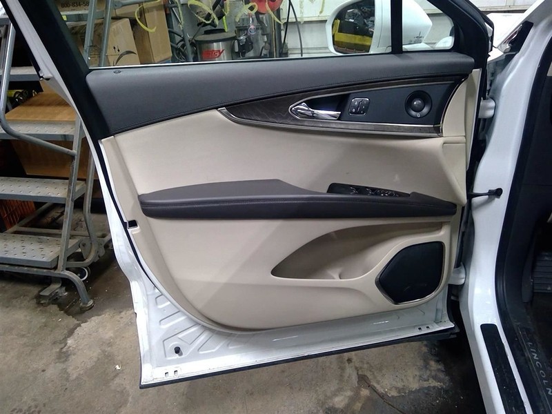NAUTILUS2020 Driver Left Front Door Trim Panel 1758738