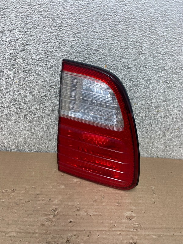 1998 to 2004 Lexus LX470 Left Driver LH Side Tail LightOEM AB1462 DG