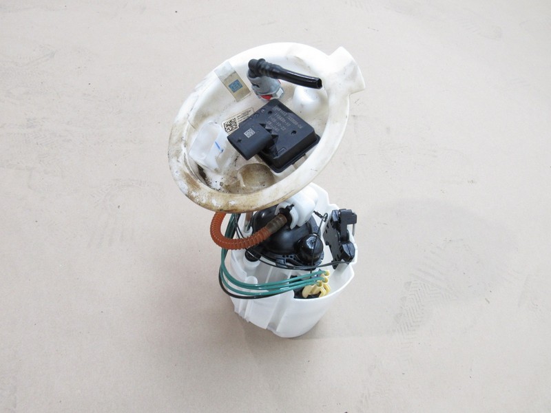 BMW M235i F44 2023 2.0L Gas Fuel Tank Sender Pump Assembly 20-25 |