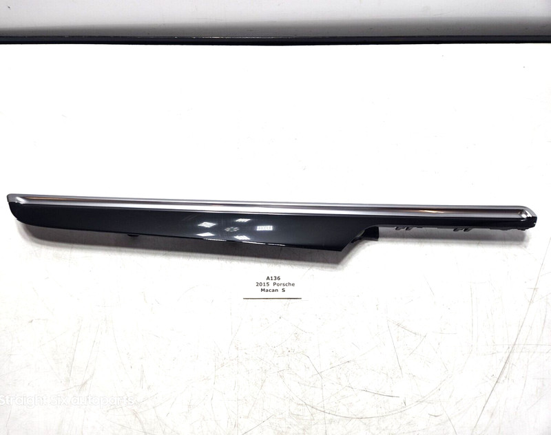 ✅ 15-18 OEM Porsche Macan S 95B Interior Rear Driver Door Panel Trim Gloss Black