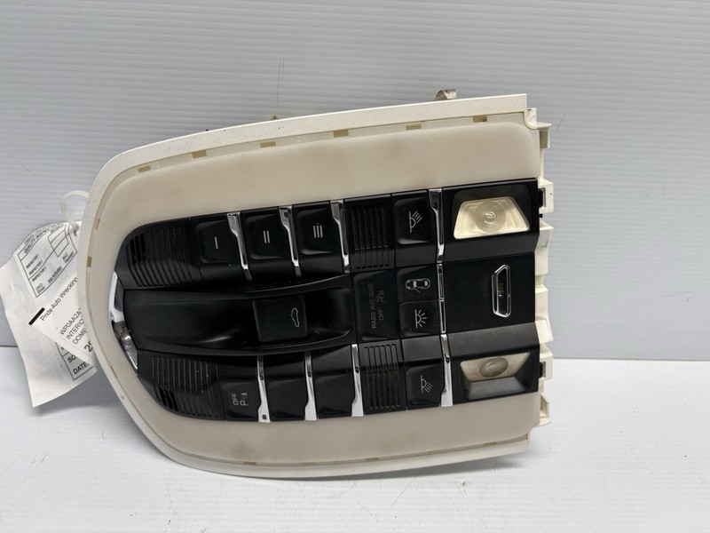 2010–2016 PORSCHE PANAMERA ROOF OVERHEAD CONSOLE DOME LIGHT SWITCH 7PP959728F