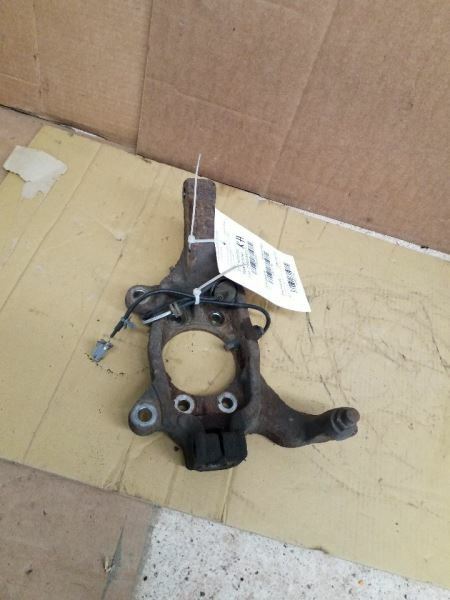 Passenger Right Front Spindle/Knuckle Fits 03-07 MURANO 247389