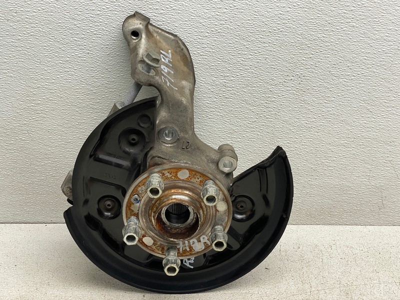 2015-2019 AUDI A3 REAR LEFT DRIVER SIDE SPINDLE KNUCKLE HUB OEM LOT719