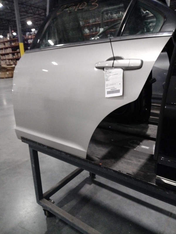 2007 Lincoln MKZ Left Rear Door Silver - Good Condition, 141K Mileage