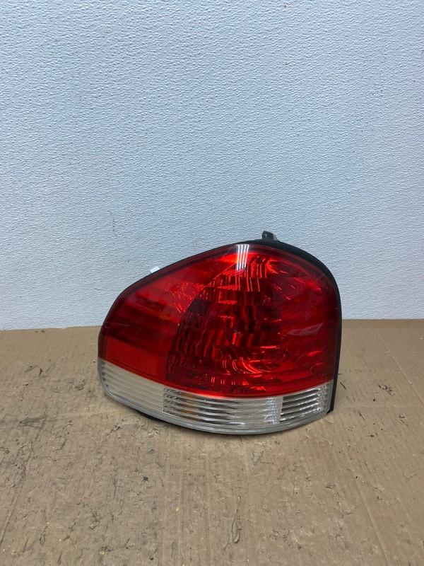 2005 to 2006 Hyundai Santa Fe Left Driver Side Tail Light AC0219 LK
