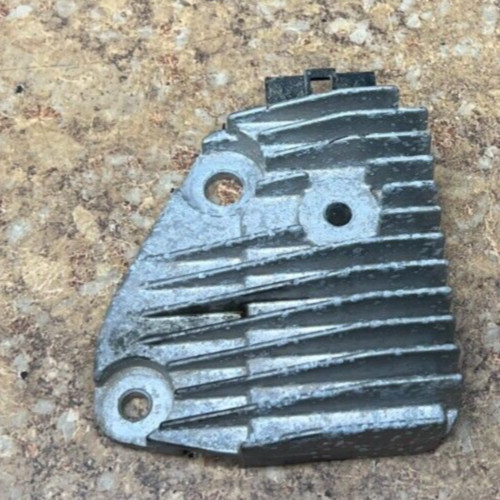 2009 Yamaha XV250 V Star Front OEM Voltage Regulator Fins Metal 09 XV 250
