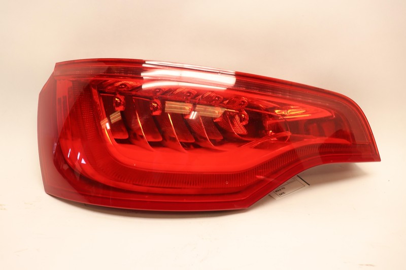 2010-2015 AUDI Q7 REAR LEFT DRIVER SIDE TAILLIGHT LAMP ASSEMBLY OEM