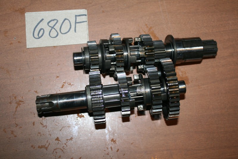 1980 Honda CM 200T Twinstar Transmission Gears Mainshaft Countershaft OEM 80 B