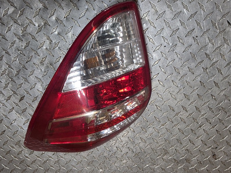 2009-2012 Toyota Rav4 Passenger Right Tail Light Tail Lamp Oem Tested