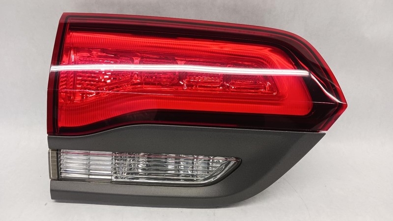 17-'20 JEEP GRAND CHEROKEE Left driver inner Taillight gray bezel OEM Grade A!