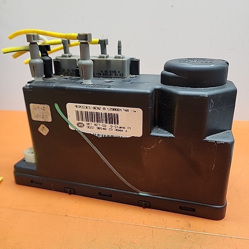 98-02 MERCEDES BENZ SL500/600 DOOR LOCK VACUUM PUMP129 800 17 48