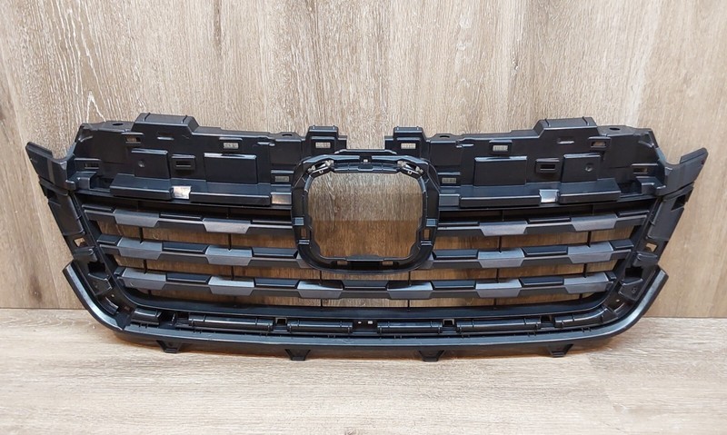 2017-20 Honda Ridgeline Front Upper Grille ASSY OEM PART#71121-T6Z-A01
