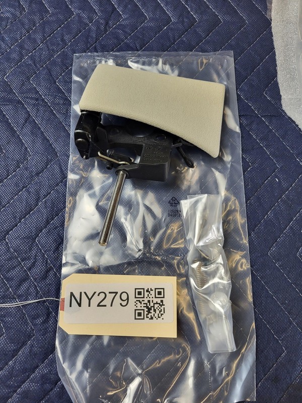 Used Oem Rolls Royce Left Driver Interior Release Handle for Ghost B635404043 21