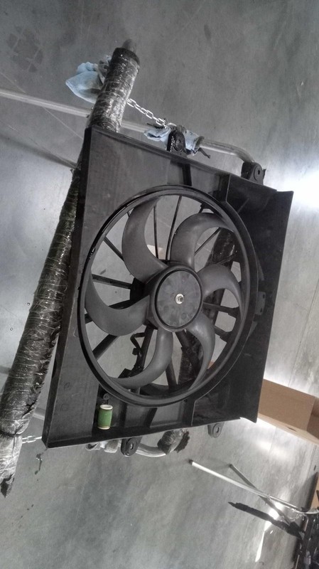 2010 Jeep Grand Cherokee Engine Cooling Fan Motor OEM 55037969AB 173K Miles