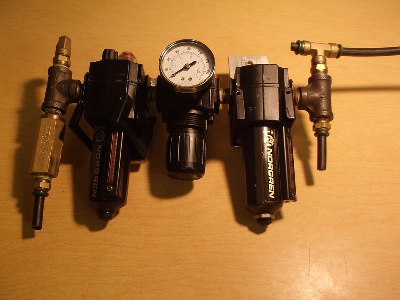 Norgren R73G-3AK-RMN Regulator Assembly w/ PSI Gauge 2 Excelon L73M-3AP-EDN
