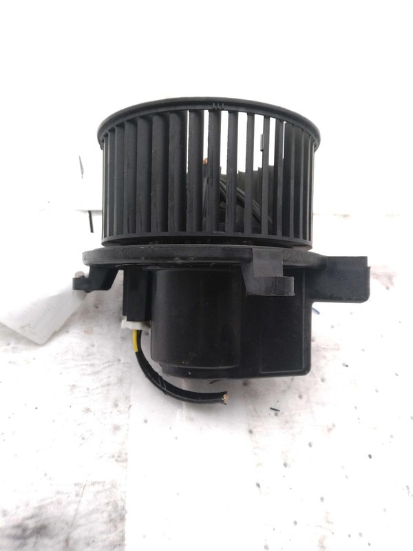 Used Rear HVAC Blower Motor fits: 2017 Ford Expedition rear Rear Grade A