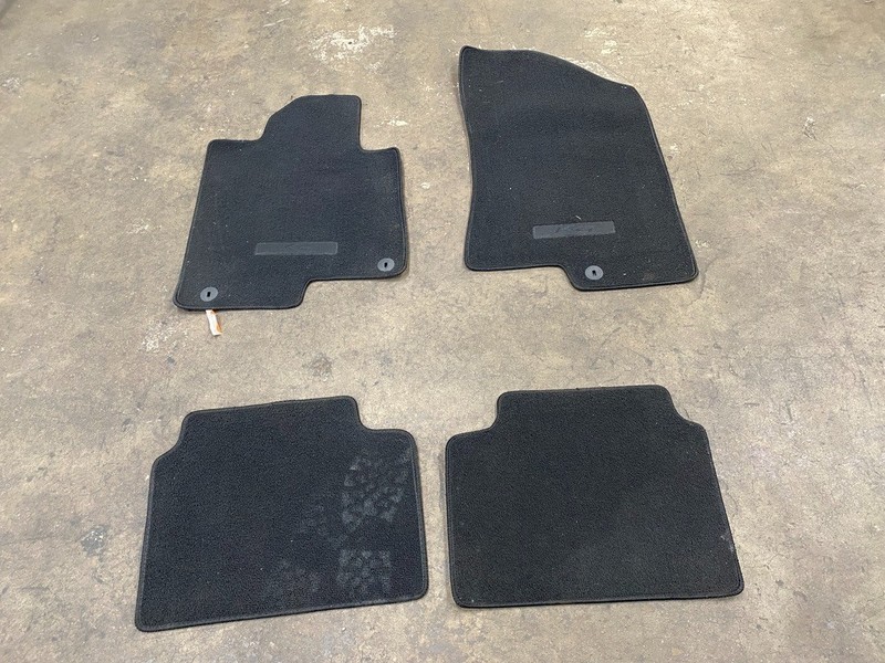 21-24 KIA K5 GT FLOOR MAT CARPET FRONT & REAR SET OEM A0.64
